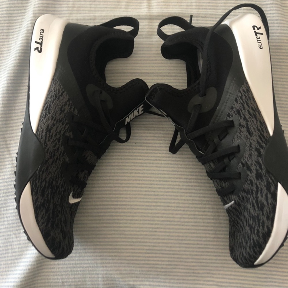 ELITE TR WOMANS NIKE SNEAKERS